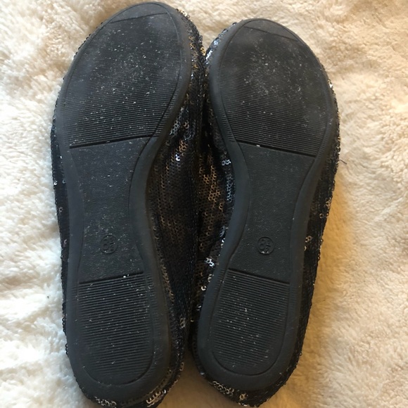 Black and silver sequined ballet flats 8.5 Nice! - Picture 8 of 8